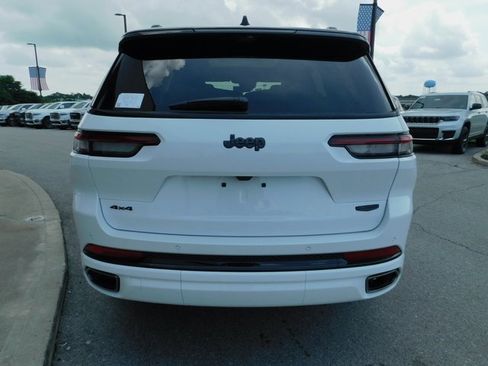 New 2025 Jeep Grand Cherokee L Summit image 8