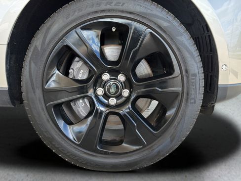 Used 2019 Land Rover Range Rover Supercharged AWD/4WD image 12