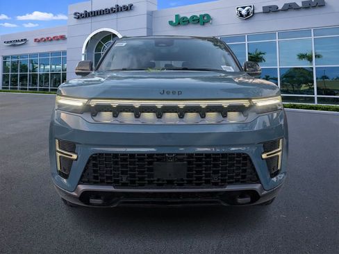 New 2026 Jeep Grand Wagoneer 4WD image 2