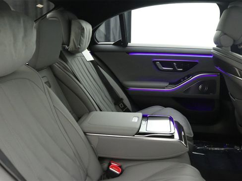 New 2025 Mercedes-Benz S 63 AMG S image 10
