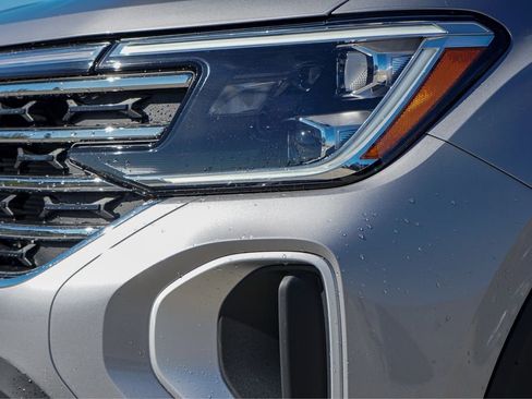 New 2026 Volkswagen Atlas SE image 3