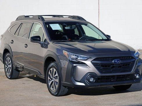 Used 2024 Subaru Outback Premium AWD/4WD image 52