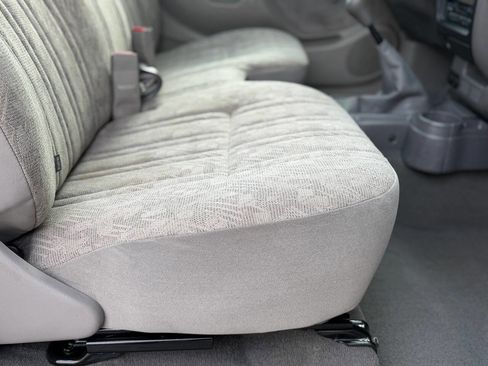 Used 2004 Toyota Tacoma 2WD Regular Cab image 41