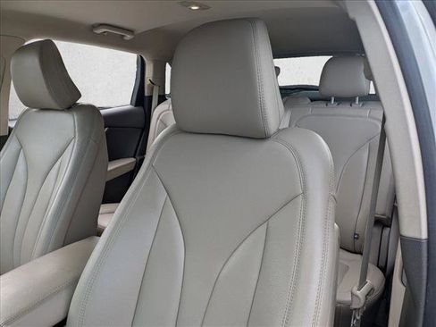 Used 2022 Lincoln Nautilus FWD w/ Premium Package image 14