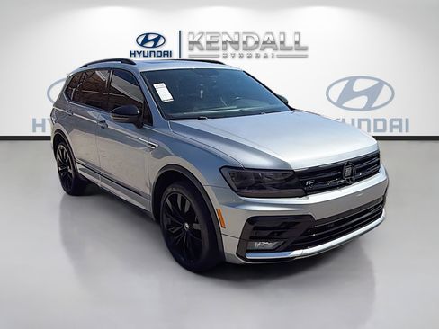 Used 2020 Volkswagen Tiguan SE R-Line image 1