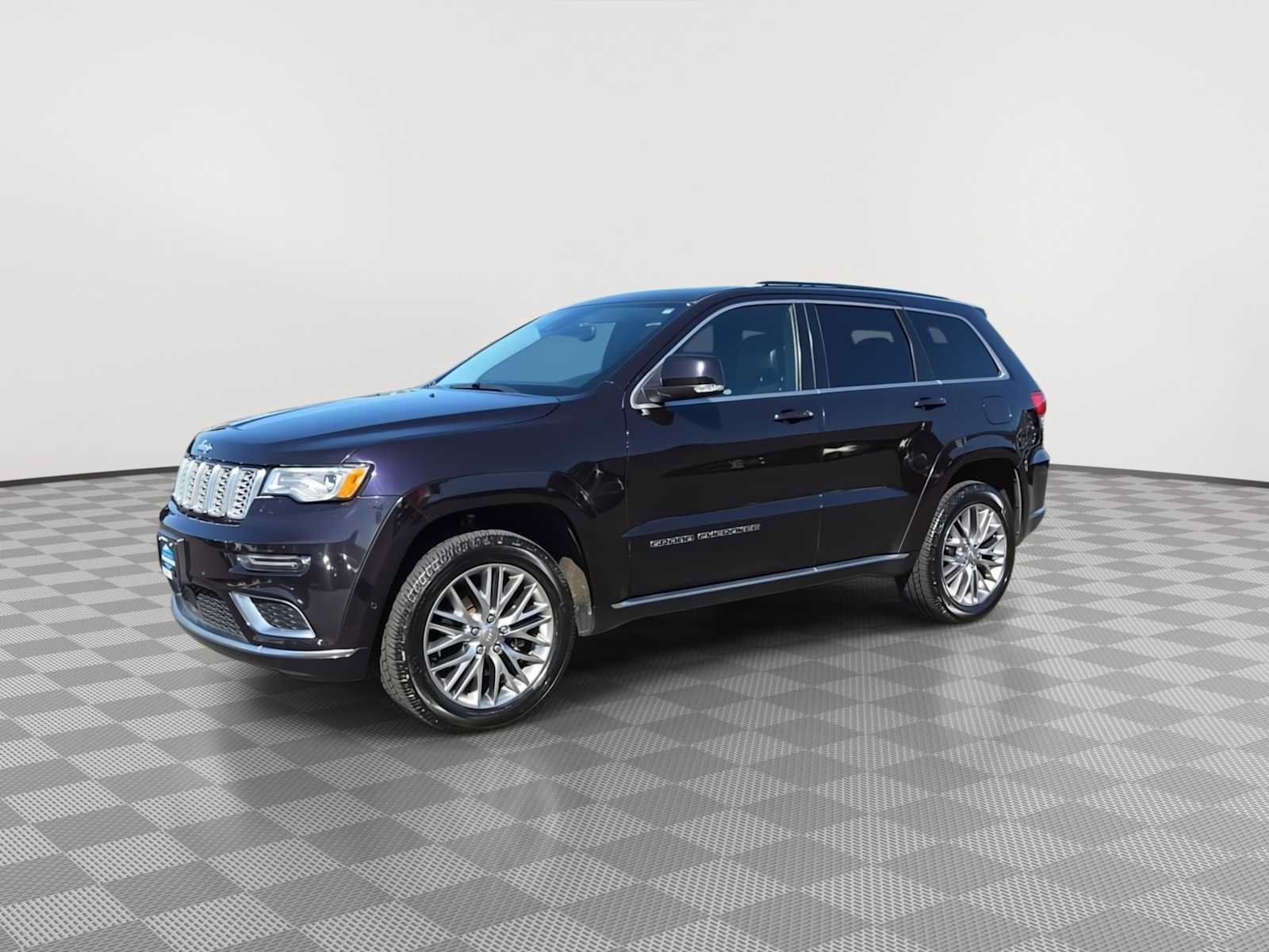 Used 2018 Jeep Grand Cherokee Summit w/ Platinum Series Group AWD/4WD image 4