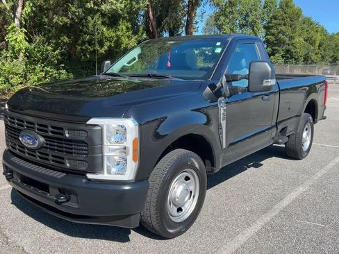 Used 2024 Ford F350 XL w/ Camper Package image 27