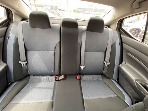 Used 2025 Nissan Versa SV image 36