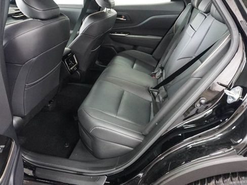 Used 2025 Toyota Crown XLE image 9