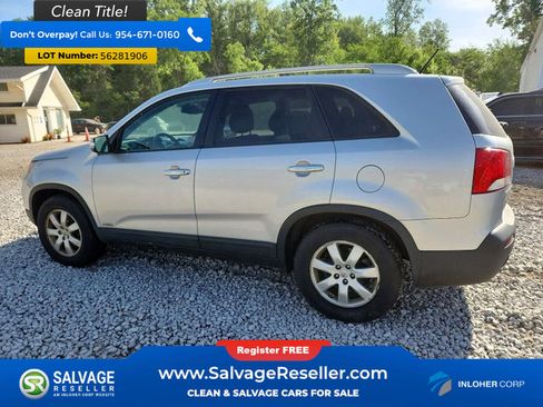 Used 2012 Kia Sorento LX w/ Convenience Pkg AWD/4WD image 3