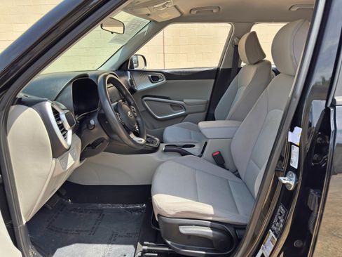 Used 2021 Kia Soul LX image 15