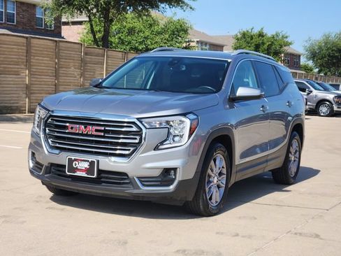 Used 2024 GMC Terrain SLT FWD image 12
