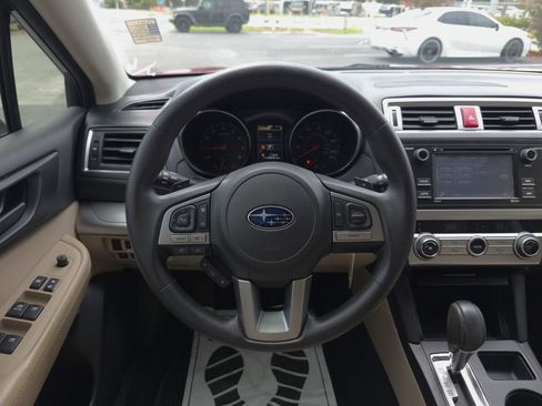 Used 2017 Subaru Outback 2.5i w/ Popular Package #2 AWD/4WD image 21