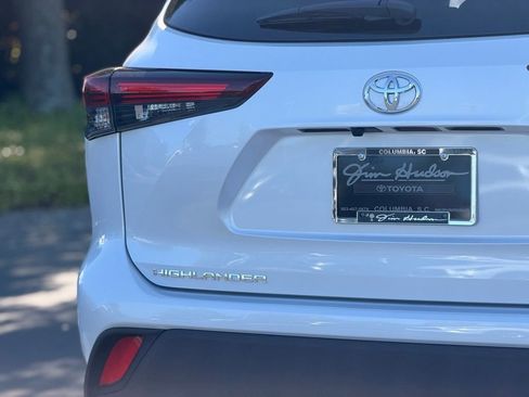 New 2026 Toyota Highlander XLE AWD/4WD image 11