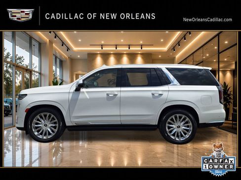 Used 2022 Cadillac Escalade Premium Luxury w/ Performance Package RWD image 6