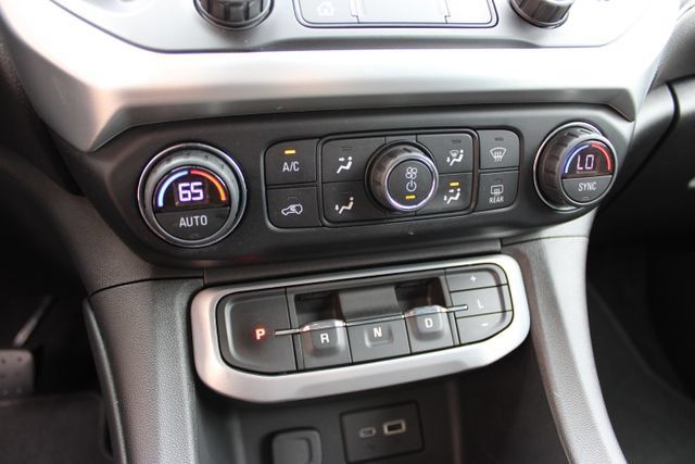 Used 2021 GMC Acadia SLE w/ Driver Convenience Package AWD/4WD image 22