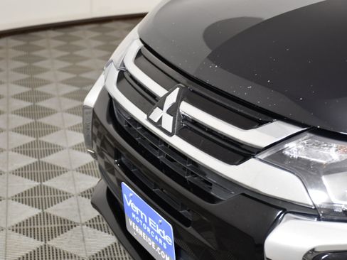 Used 2018 Mitsubishi Outlander LE AWD/4WD image 11