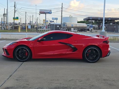 Used 2021 Chevrolet Corvette Stingray Preferred Cpe w/ Z51 Performance Package RWD image 9