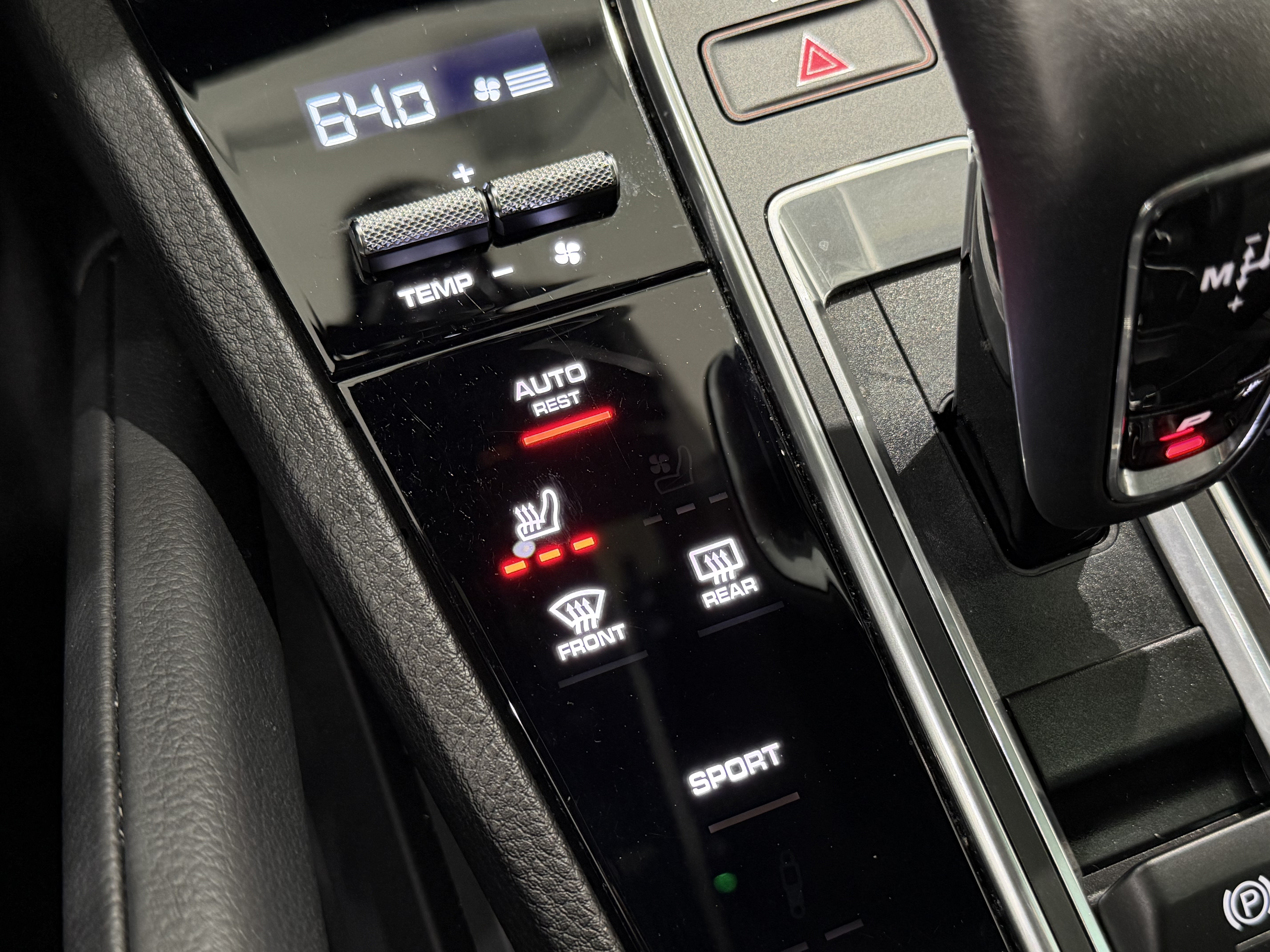 Certified 2023 Porsche Cayenne AWD/4WD image 38