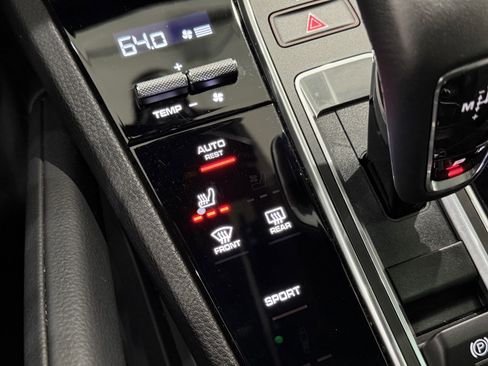 Certified 2023 Porsche Cayenne AWD/4WD image 38