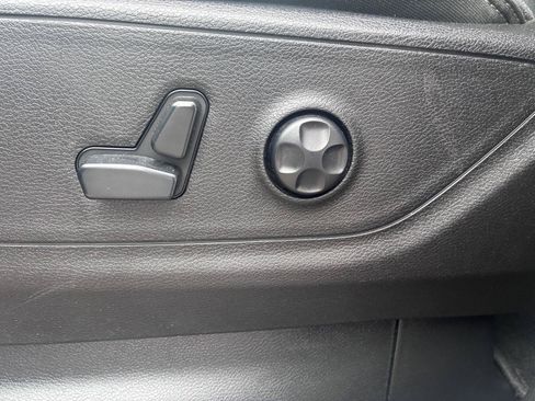 Used 2019 RAM 1500 Big Horn AWD/4WD image 13