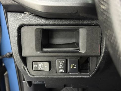 Used 2018 Toyota Tacoma TRD Pro AWD/4WD image 15