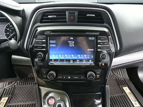 Used 2017 Nissan Maxima 3.5 SV w/ Dynamic Package FWD image 29