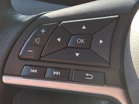Used 2024 Nissan Sentra SV FWD image 21