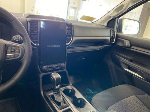 New 2025 Ford Ranger XLT w/ Equipment Group 301A High image 12