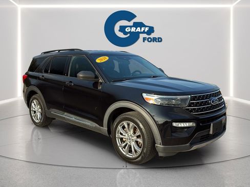 Used 2020 Ford Explorer XLT w/ Equipment Group 202A AWD/4WD image 3