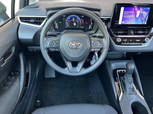 New 2026 Toyota Corolla LE FWD image 17