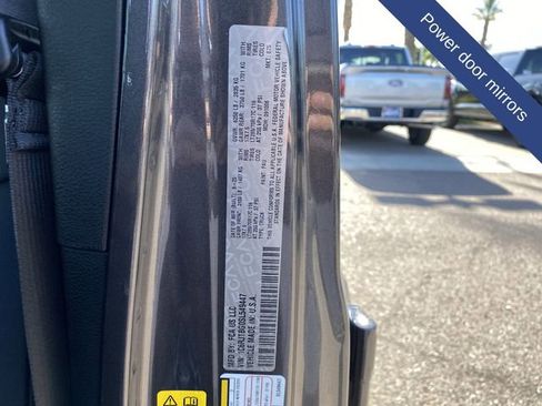 Used 2025 Jeep Gladiator Rubicon AWD/4WD image 37