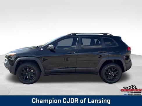 Used 2018 Jeep Cherokee Trailhawk w/ Comfort/Convenience Group AWD/4WD image 4
