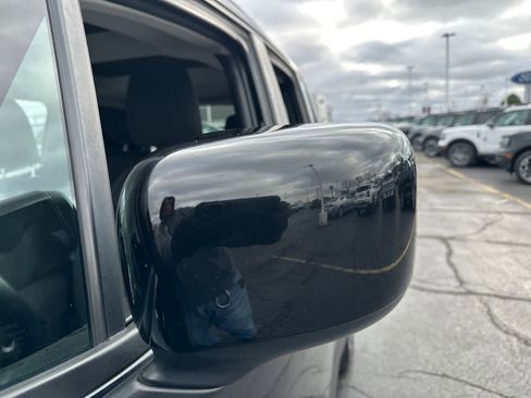 Used 2017 Jeep Renegade Latitude image 12