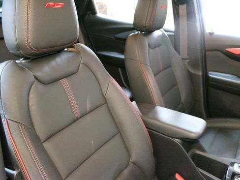 Used 2025 Chevrolet TrailBlazer RS AWD/4WD image 10