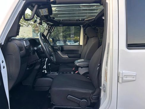 Used 2016 Jeep Wrangler Unlimited Sport w/ Quick Order Package 24S AWD/4WD image 9