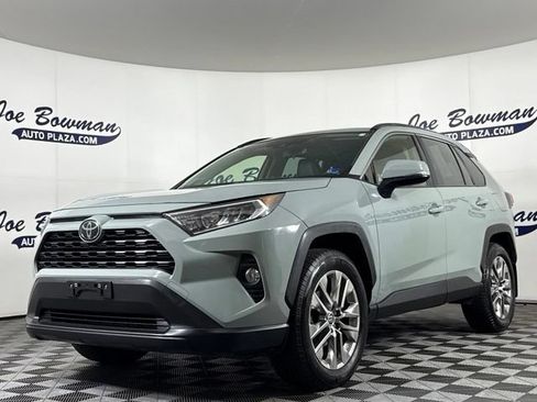 Used 2020 Toyota RAV4 XLE Premium AWD/4WD image 3