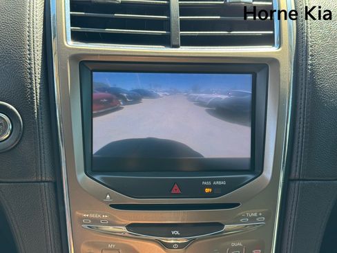 Used 2013 Lincoln MKX AWD image 22