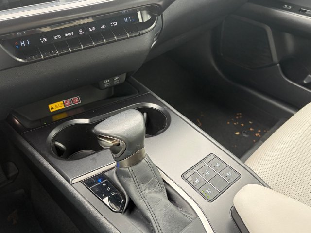 Certified 2024 Lexus UX 250h F Sport AWD/4WD image 21