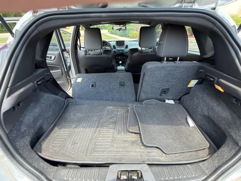 Used 2015 Ford Fiesta ST FWD image 12