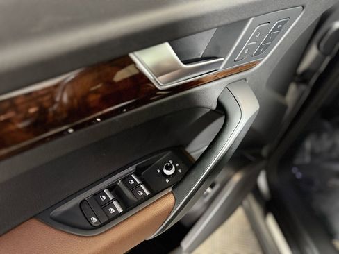 Used 2018 Audi Q5 2.0T Premium Plus w/ Premium Plus Package image 22