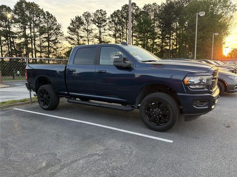Used 2024 RAM 2500 Big Horn w/ Night Edition image 4