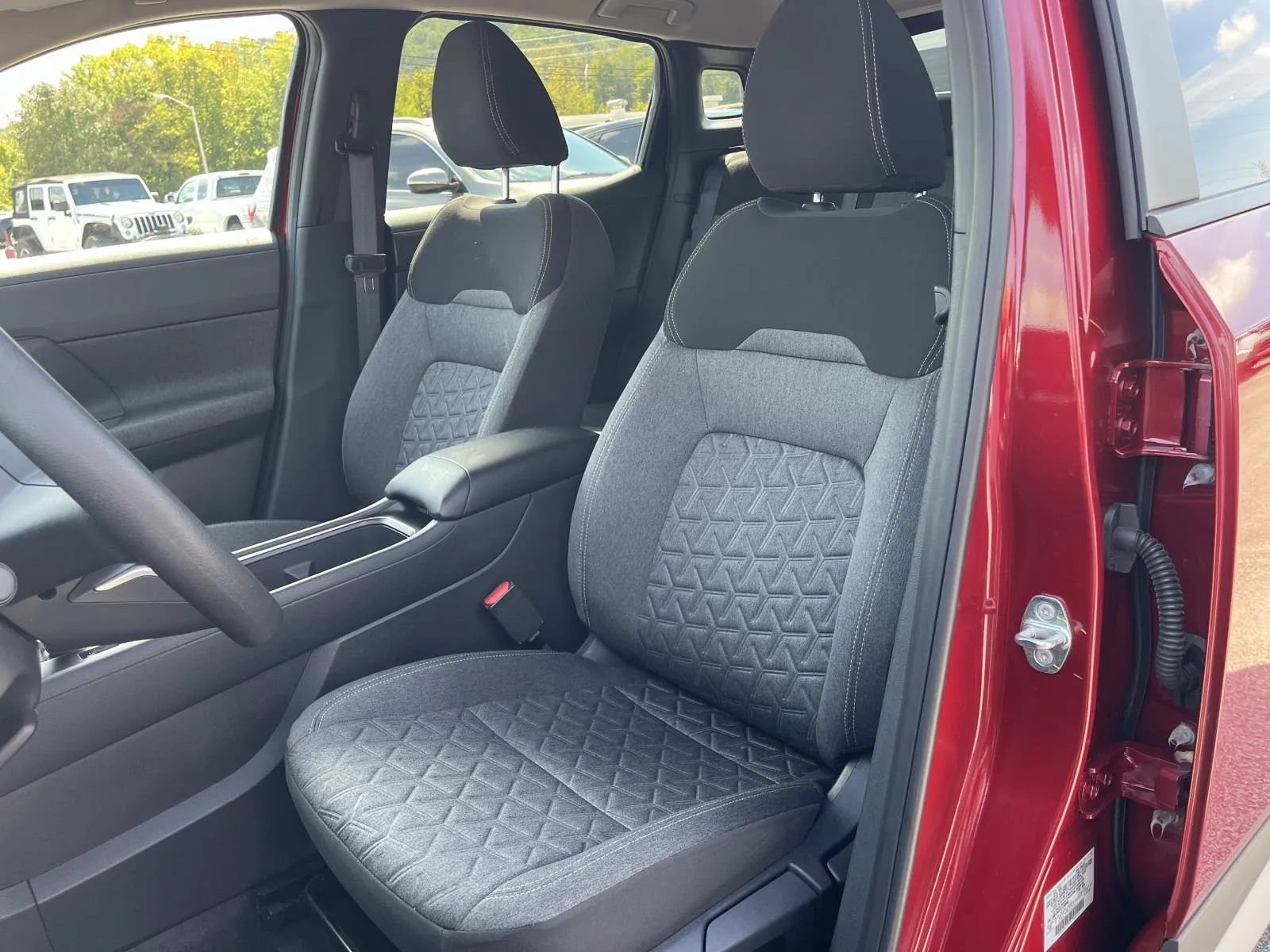 Used 2026 Nissan Kicks SV FWD image 23