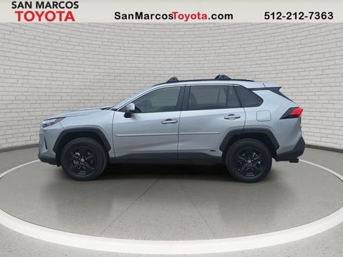 Used 2025 Toyota RAV4 XLE image 8