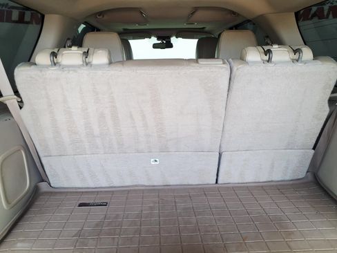Used 2014 Ford Expedition EL XLT w/ Equipment Group 202A RWD image 8