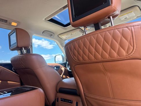 Used 2018 INFINITI QX80 2WD w/ Deluxe Technology Package image 30