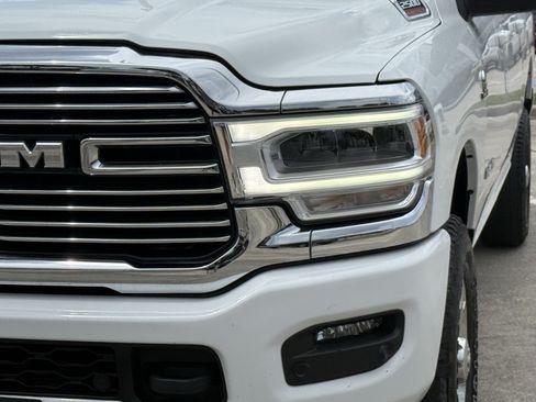 Used 2024 RAM 2500 Laramie w/ Safety Group AWD/4WD image 11