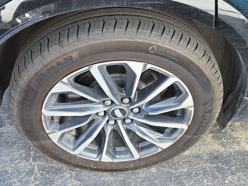 Certified 2024 Cadillac Lyriq Sport image 9