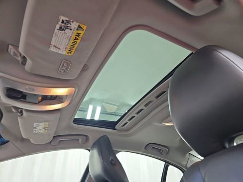 Used 2012 Volvo S60 T5 image 32