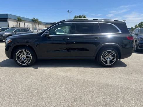 New 2025 Mercedes-Benz GLS 450 4MATIC image 2